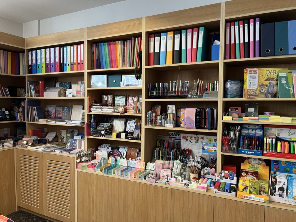Espace papeterie de la Librairie Papeterie Le Coquelicot