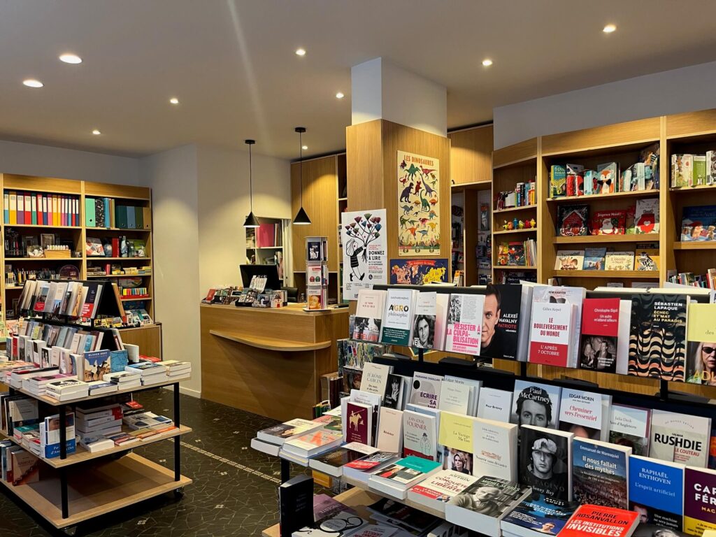 Espace papeterie de la Librairie Papeterie Le Coquelicot